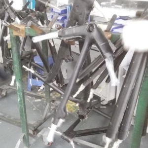 新型碳纖維自行車水性脫模劑的選用